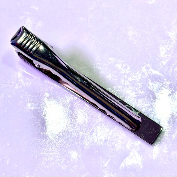 Silvertone Tie Bar Clip 2 1/8” x 1/4” - Picture 4 of 4